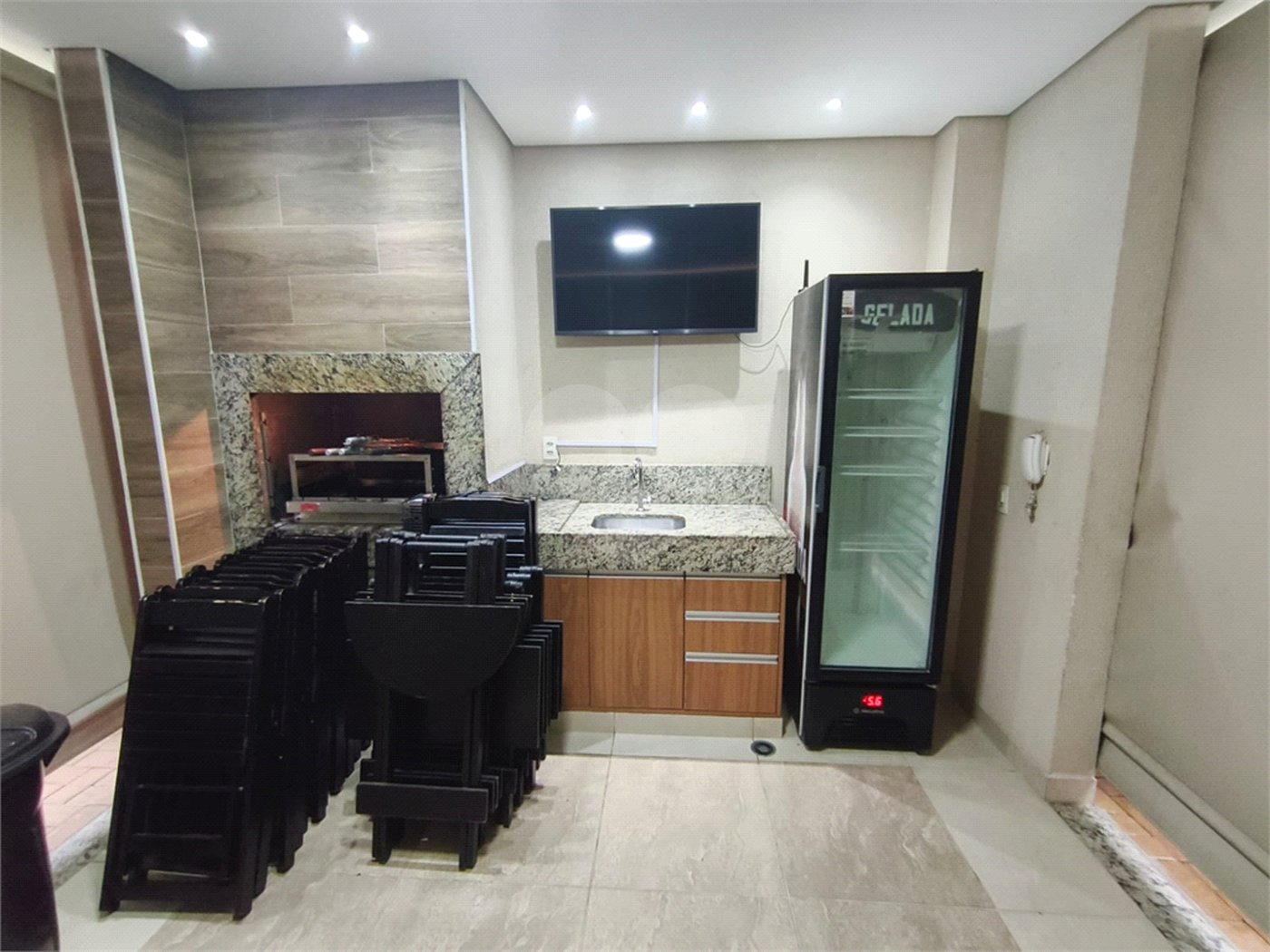 Apartamento com 40m², 2 quartos, para locação no Cambuci