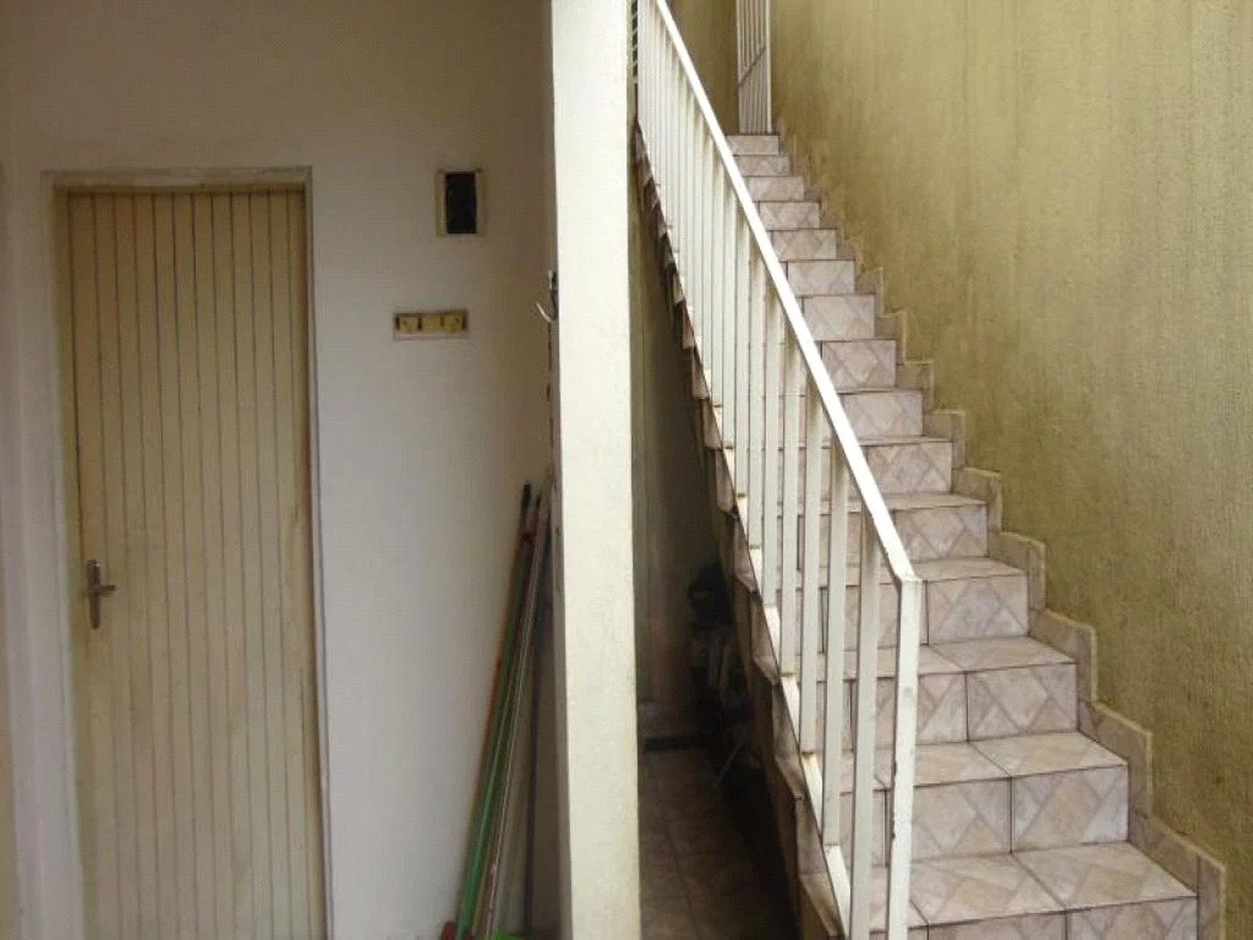Casa à venda com 3 quartos, sendo 1 suíte, em Jardim Esmeralda, São Paulo, SP