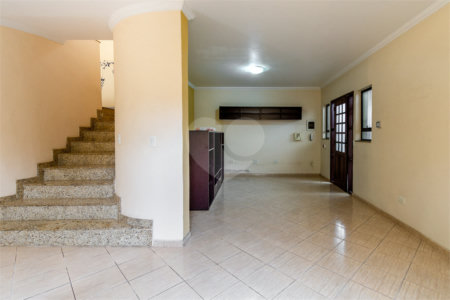 Casa à venda com 3 quartos, sendo 1 suíte, em São Judas, São Paulo, SP