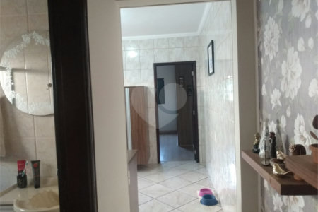 Casa à venda com 2 quartos em Vila Aurora, Itapetininga, SP
