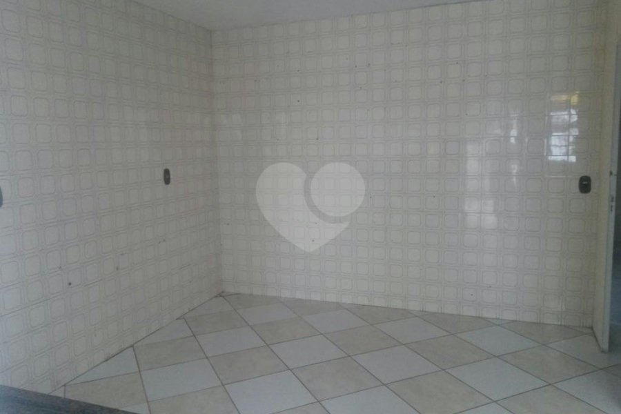 Casa Térrea à venda com 4 quartos, sendo 2 suítes, em Serra da Cantareira, São Paulo, SP