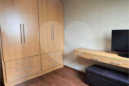 Apartamento à venda com 3 quartos em Vila Campestre, São Paulo, SP