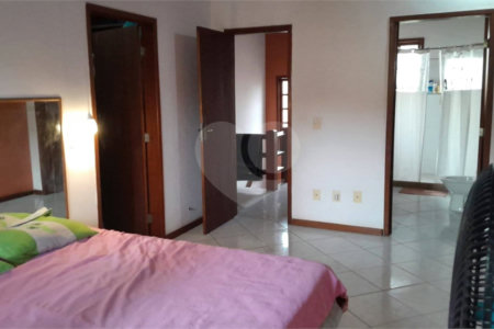 Casa à venda com 4 quartos, sendo 2 suítes, em Albatroz, Armação dos Búzios, RJ