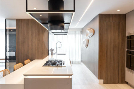 Apartamento à venda com 3 suítes em Jardim Morumbi, São Paulo, SP
