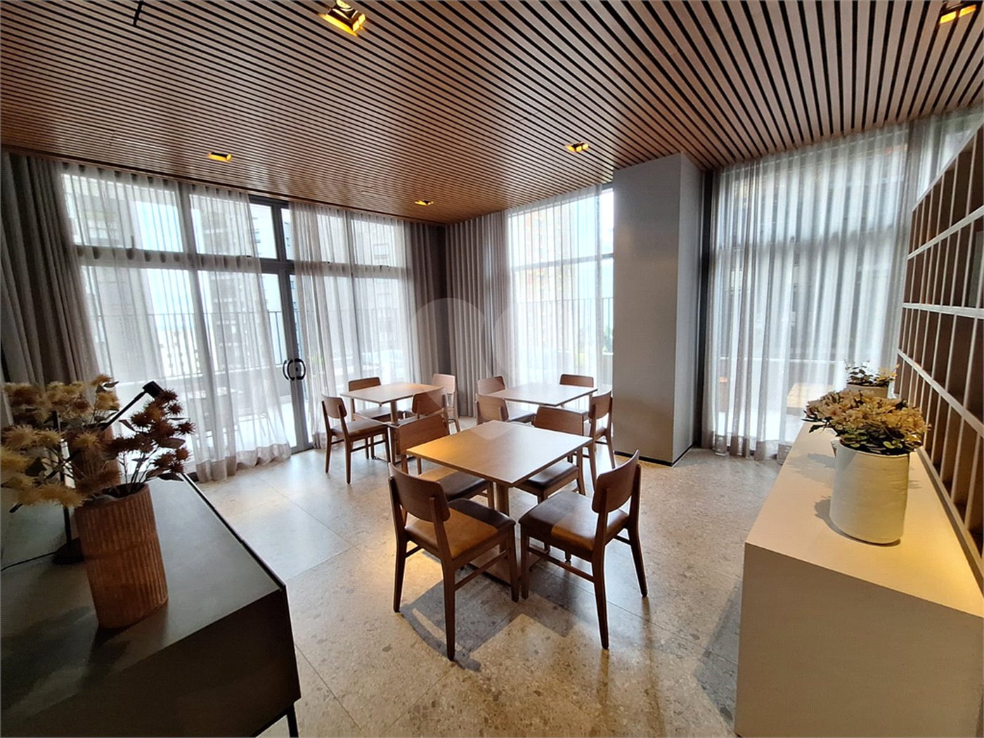 Apartamento à venda com 3 suítes em Sumarezinho, São Paulo, SP