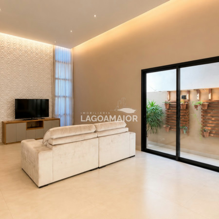 Casa à venda com 3 quartos, sendo 2 suítes, em Village do Lago, Três Lagoas, MS