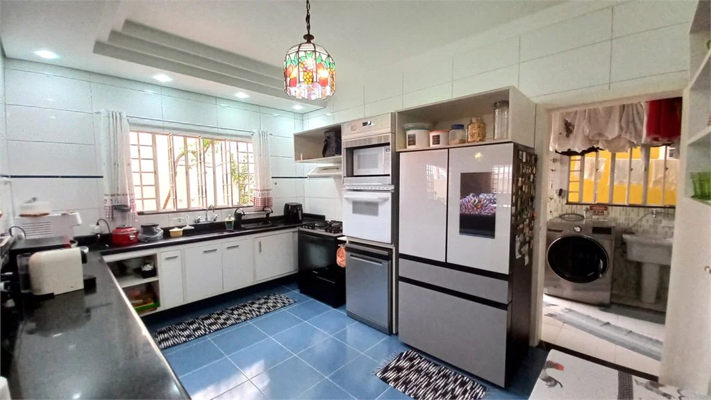 Sobrado à venda com 3 quartos, sendo 1 suíte,  em Vila Gomes, São Paulo, SP