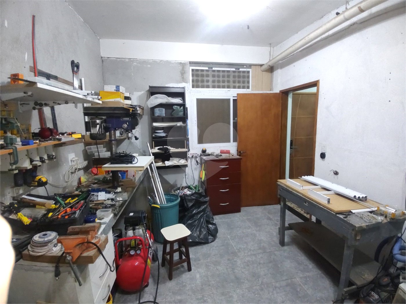 Casa à venda com 2 suítes no condomínio Morada das Hortênsias, São Paulo - SP