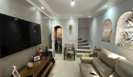 Casa à venda com 2 quartos no Centro, Diadema, SP