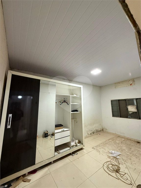 Casa à venda com 2 quartos no Centro, Araraquara, SP