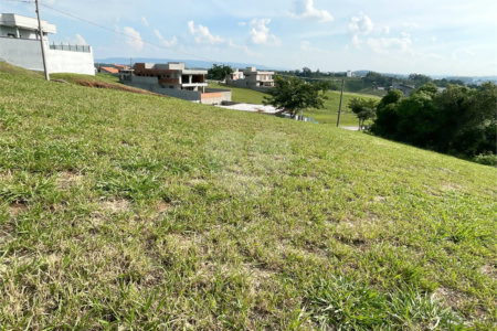 Terreno a venda no condomínio Reserva Santa Isabel Louveira