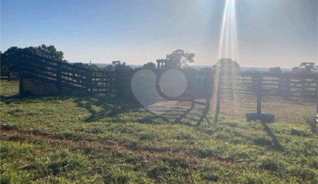 Chácara à venda com 6 quartos no Centro, Terenos, MS