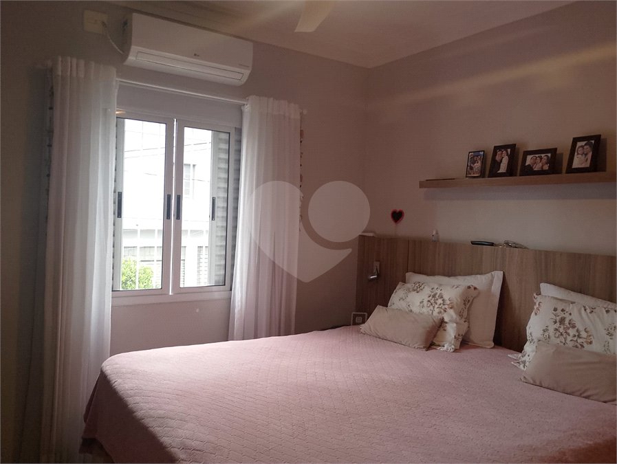Sobrado à venda com 3 quartos, sendo 2 suítes, em Vila Dom Pedro I, São Paulo, SP