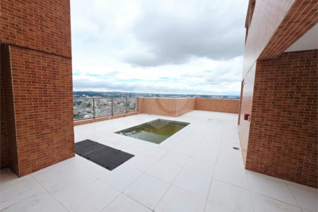 Triplex à venda com 4 suítes em Anhangabaú, Jundiaí, SP