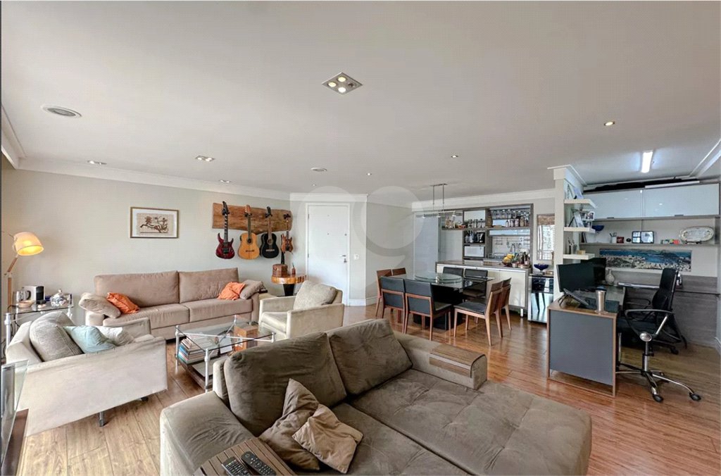 Apartamento à venda com 2 quartos, sendo 1 suíte,  em Água Branca, São Paulo, SP