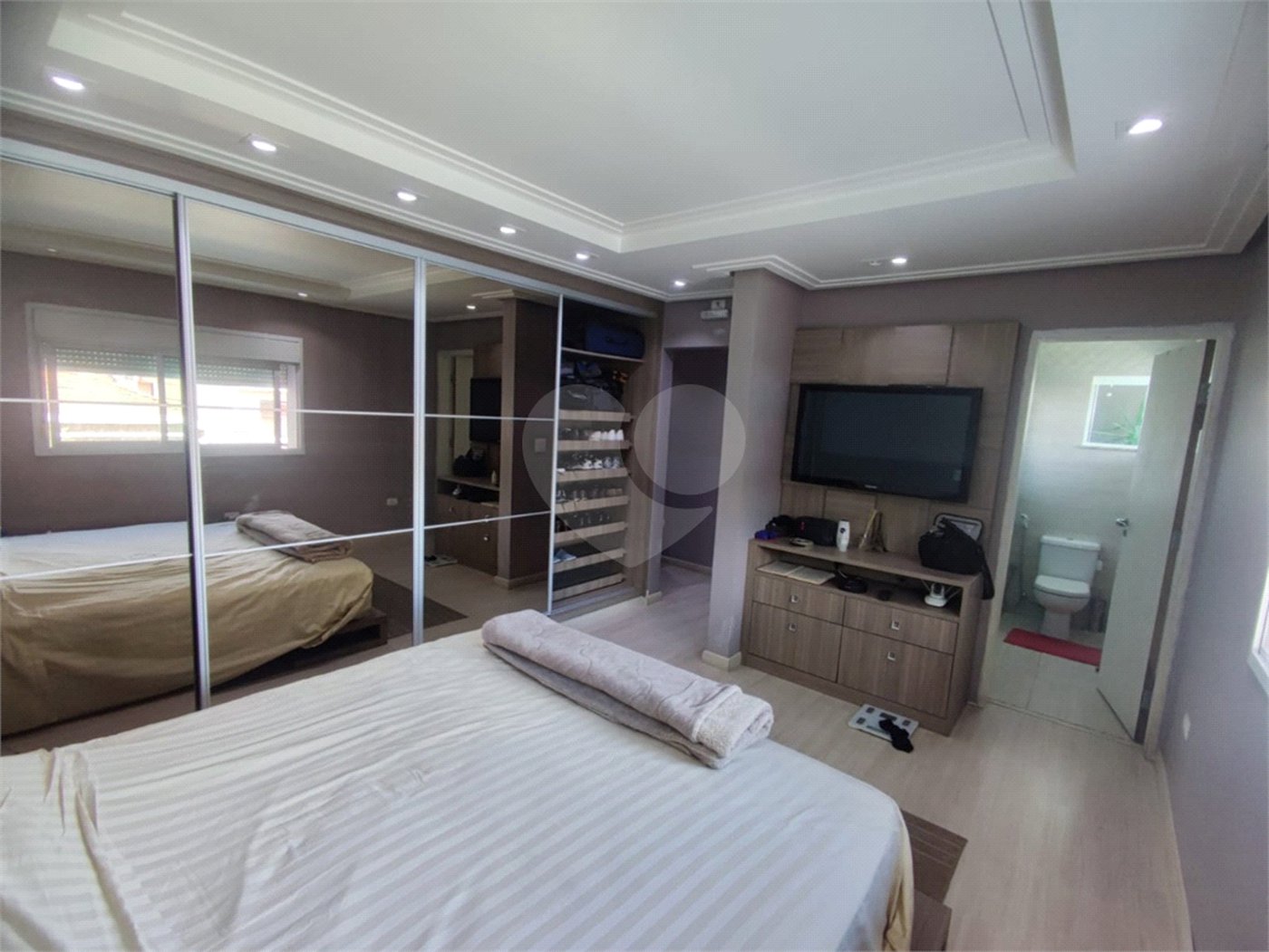 Sobrado à venda com 3 quartos, sendo 2 suítes,  em Vila Pires, Santo André, SP