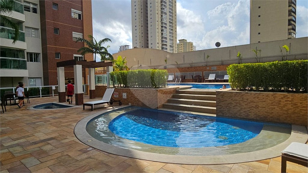 Apartamento à venda com 3 quartos, sendo 1 suíte,  em Vila Leopoldina, São Paulo, SP