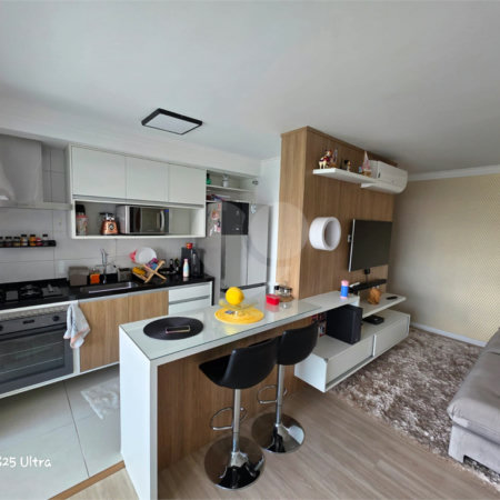 Apartamento à venda ou para alugar com 2 suítes em Parque Bandeirante, Santo André, SP