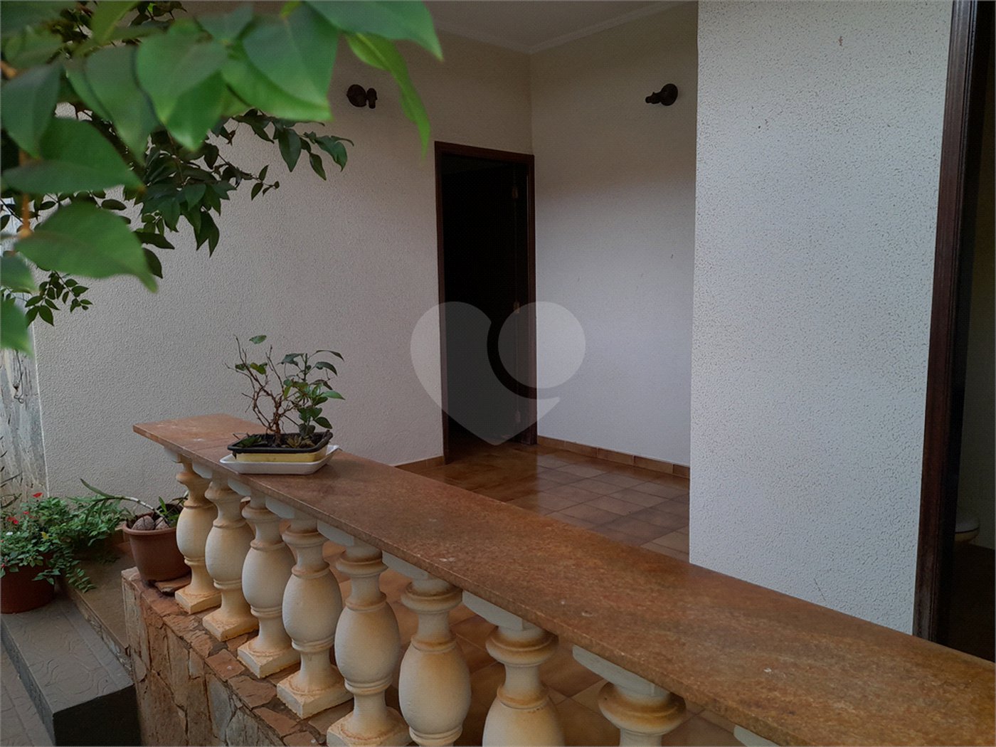 Casa à venda com 5 quartos, sendo 1 suíte,  em Jardim Anhangüera, Ribeirão Preto, SP