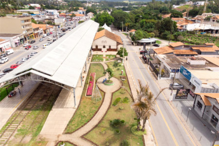 Terreno à venda com 1 suíte no condomínio Picollo Villaggio, Louveira - SP