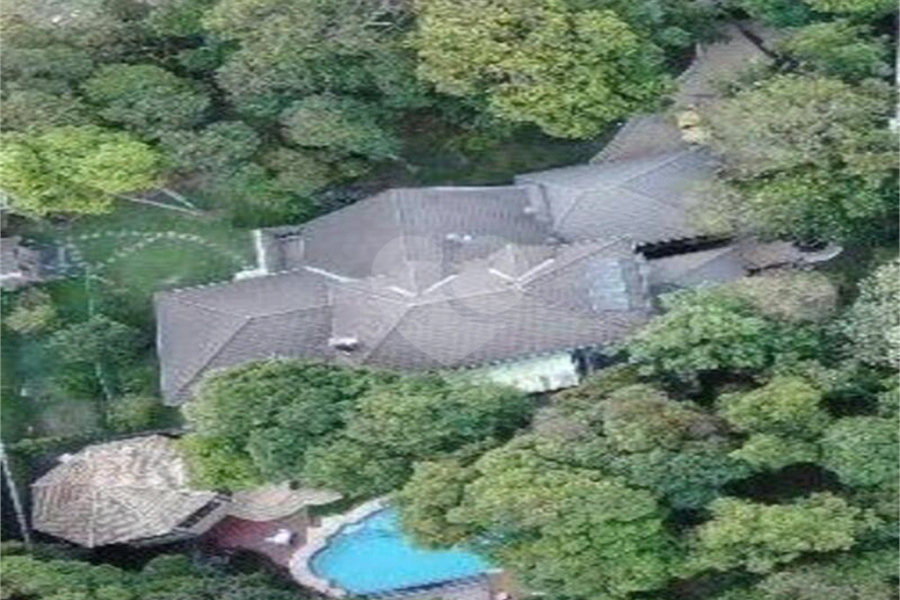 Casa à venda com 4 suítes no condomínio Alpes da Cantareira, Mairiporã - SP
