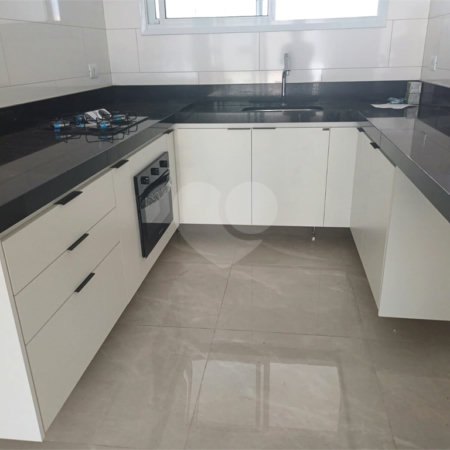 Casa à venda com 3 quartos, sendo 1 suíte, no condomínio Costa das Areias, Salto - SP