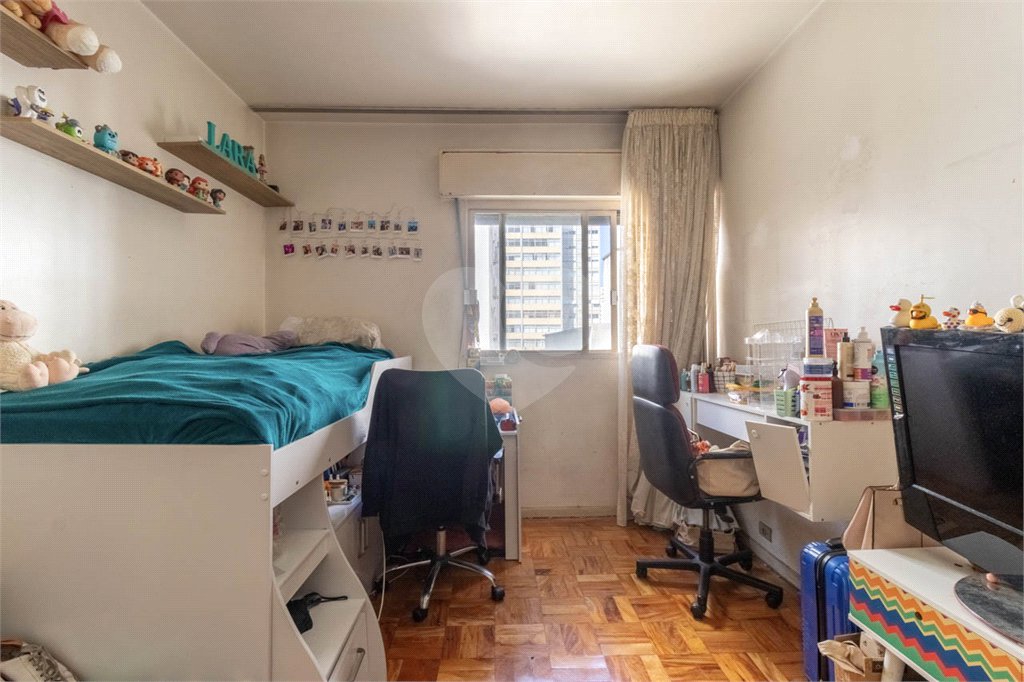 Apartamento à venda com 4 quartos, sendo 1 suíte, em Jardim Paulista, São Paulo, SP