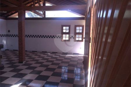 Chácara à venda com 4 quartos, sendo 2 suítes, em Loteamento Village de Atibaia, Atibaia, SP