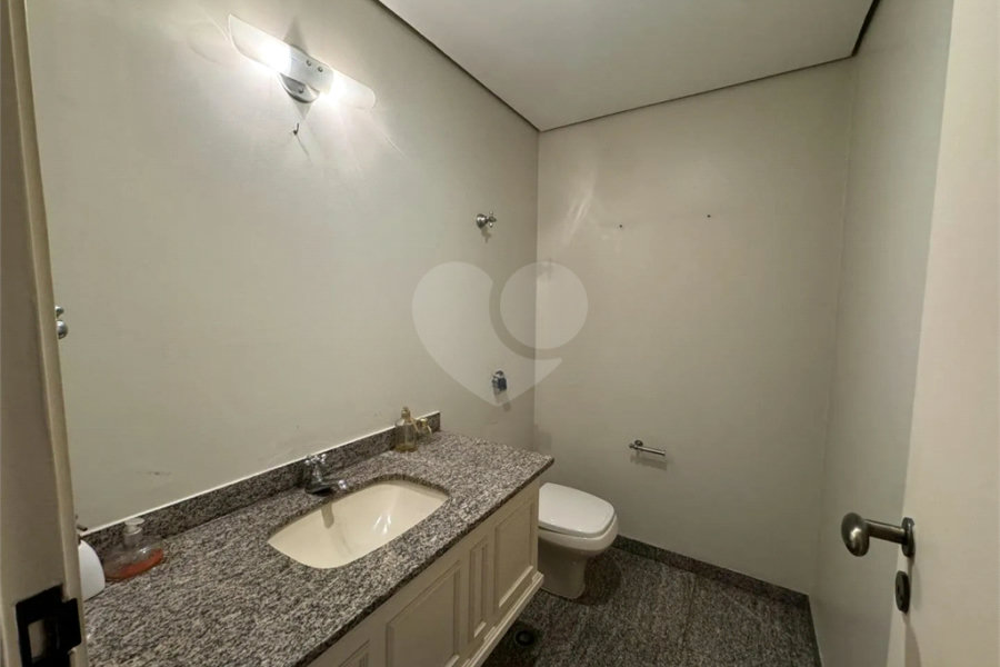 Apartamento à venda com 4 quartos, sendo 2 suítes, em Morumbi, São Paulo, SP