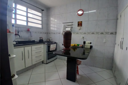 Casa Térrea à venda com 4 quartos, sendo 1 suíte, em Vila Leopoldina, São Paulo, SP