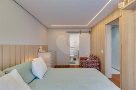 Apartamento à venda com 3 quartos, sendo 2 suítes, em Jardim Marajoara, São Paulo, SP