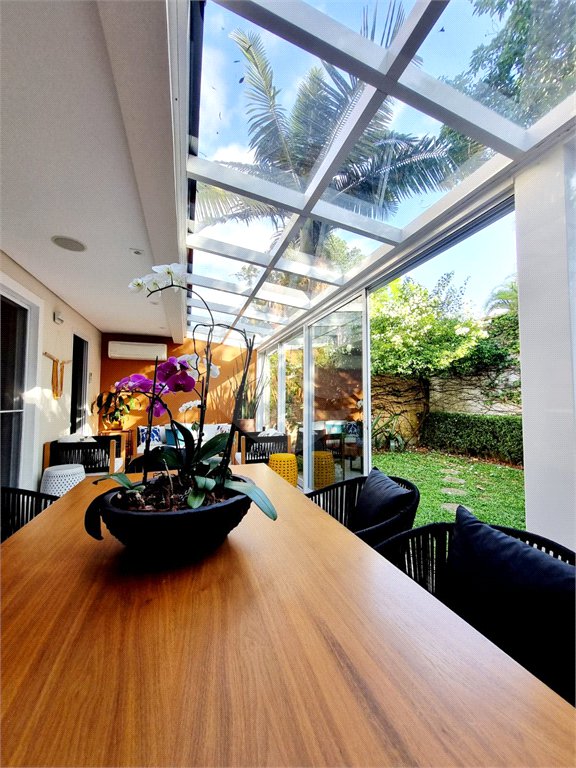 Casa à venda com 3 suítes no condomínio Villa Splendore, São Paulo - SP