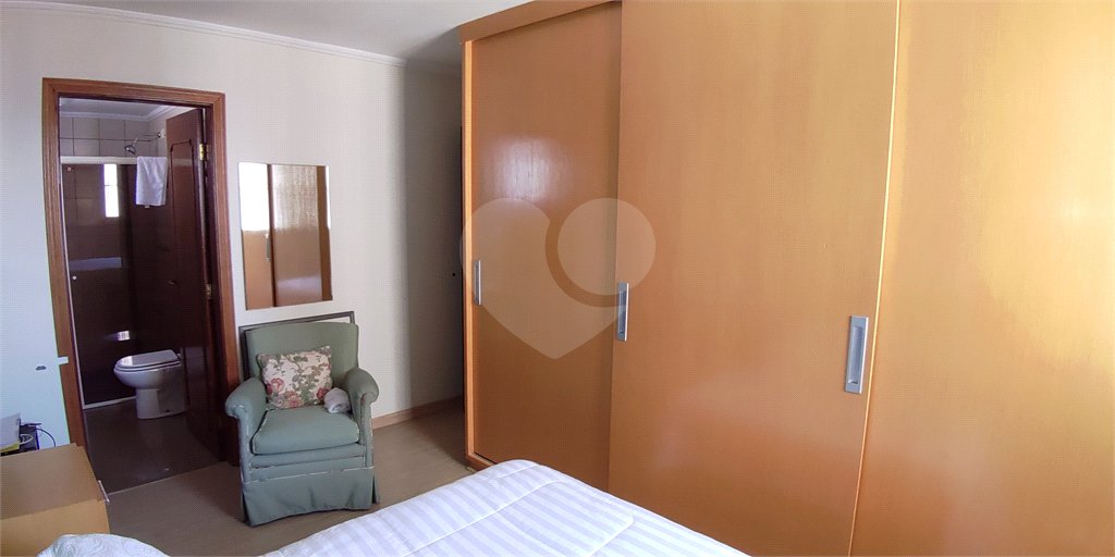 Apartamento à venda com 3 quartos, sendo 1 suíte, em Vila Paulicéia, São Paulo, SP