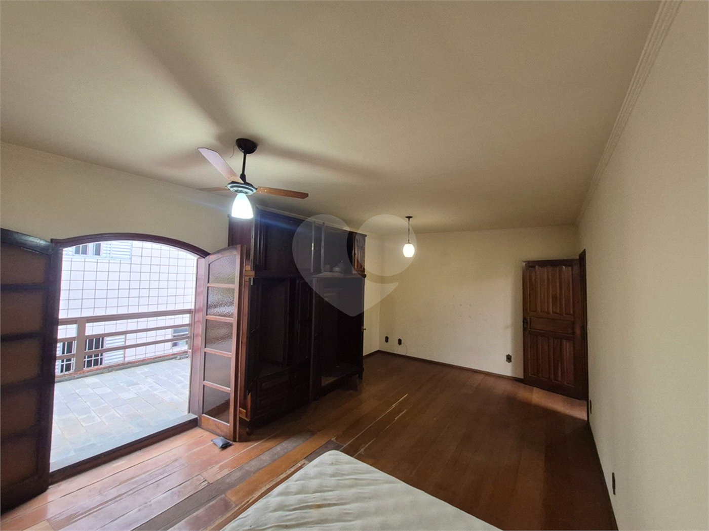 Casa à venda com 3 suítes em Vila Jardini, Sorocaba, SP