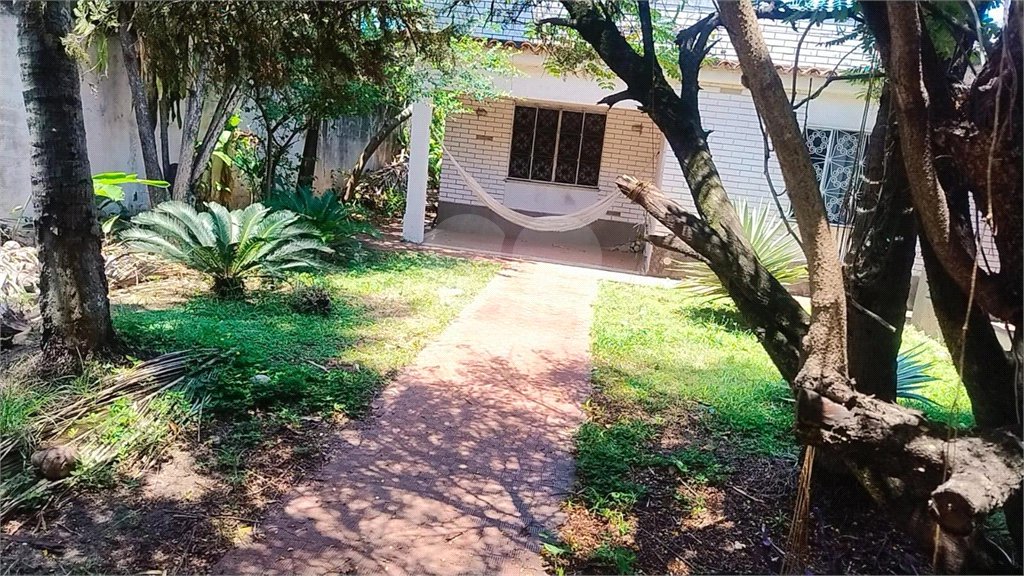 Casa à venda com 3 quartos em Campo Grande, Rio de Janeiro, RJ