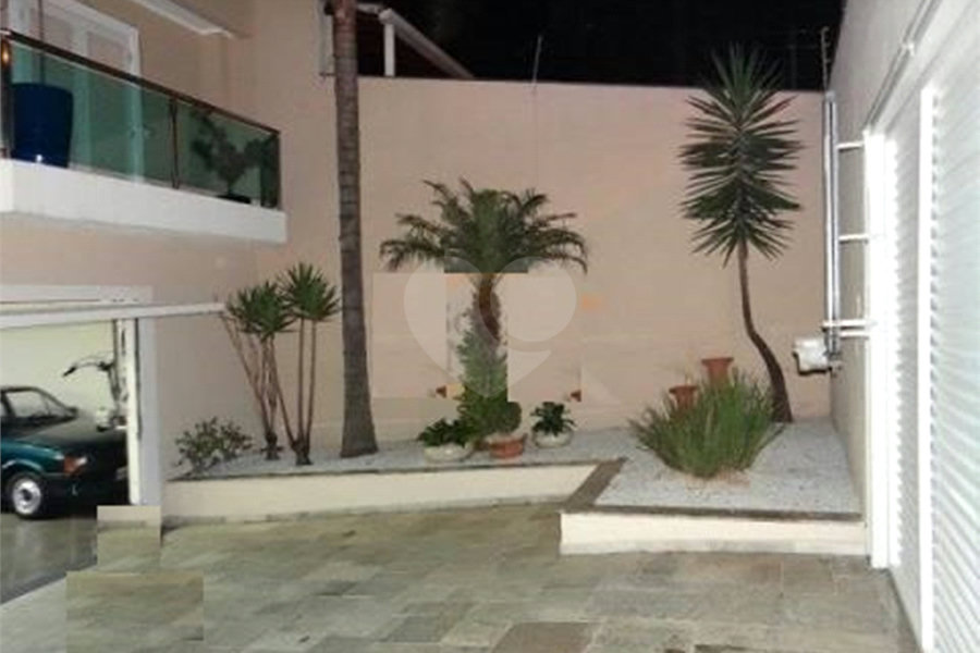 Casa à venda com 4 suítes em Jardim Floresta, São Paulo, SP