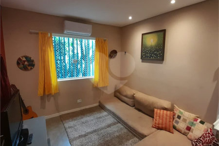 Sobrado à venda com 4 quartos, sendo 1 suíte,  em Jardim São Paulo(zona Norte), São Paulo, SP