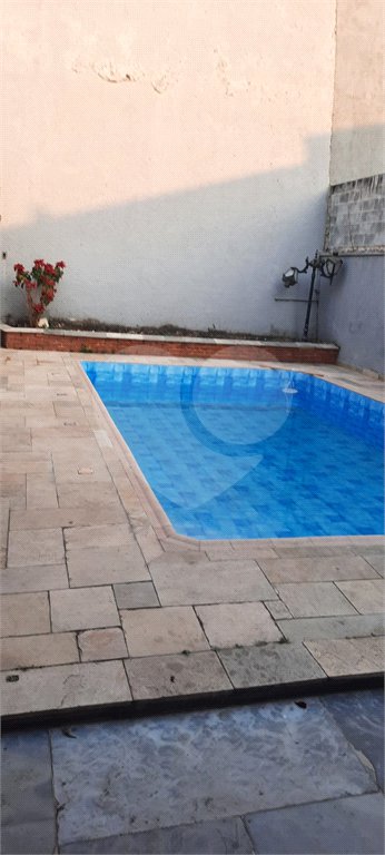 Sobrado à venda com 4 quartos, sendo 2 suítes, em Jardim São Bento, São Paulo, SP