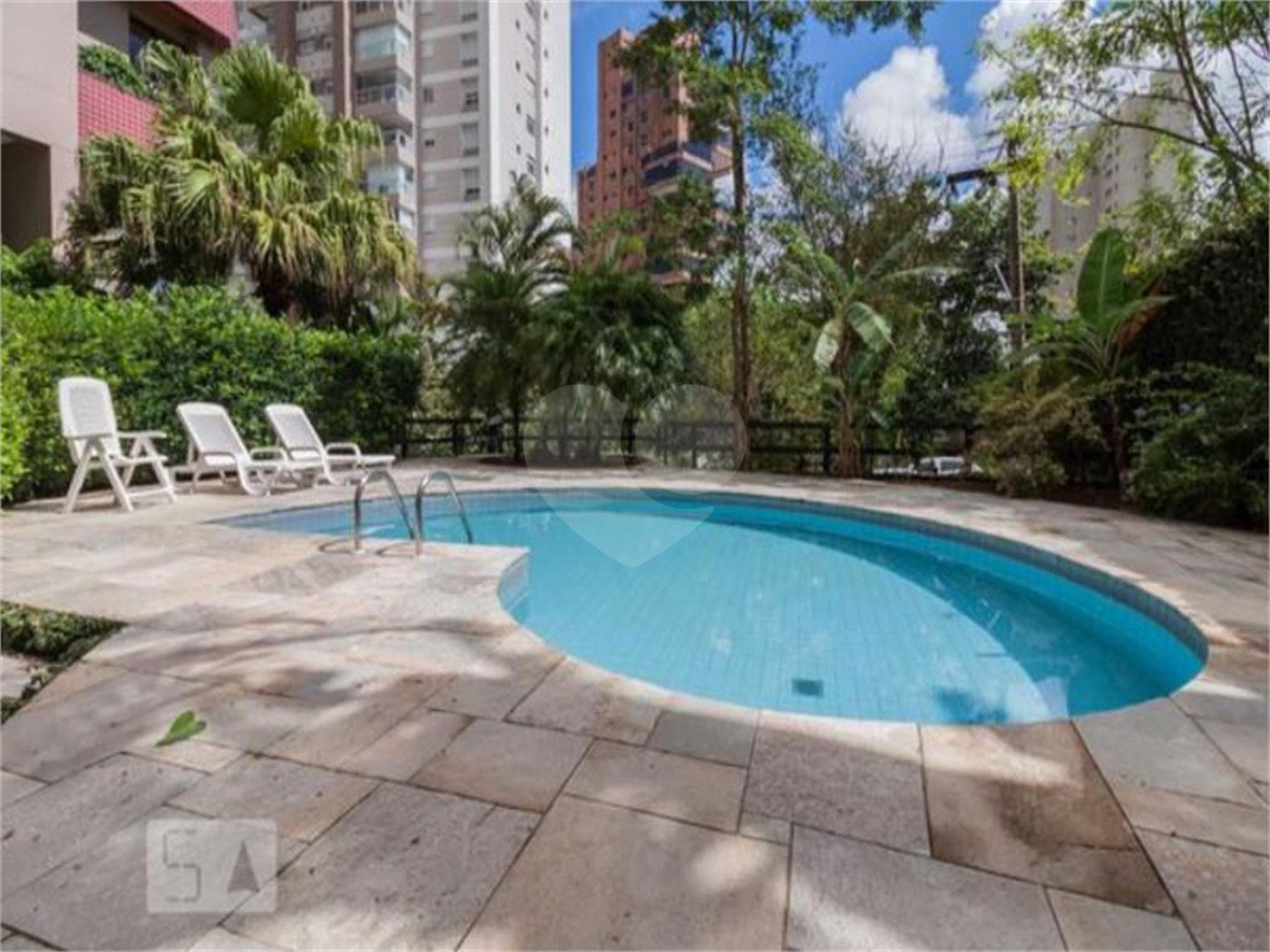 Apartamento à venda ou para alugar com 3 suítes em Jardim Fonte do Morumbi, São Paulo, SP
