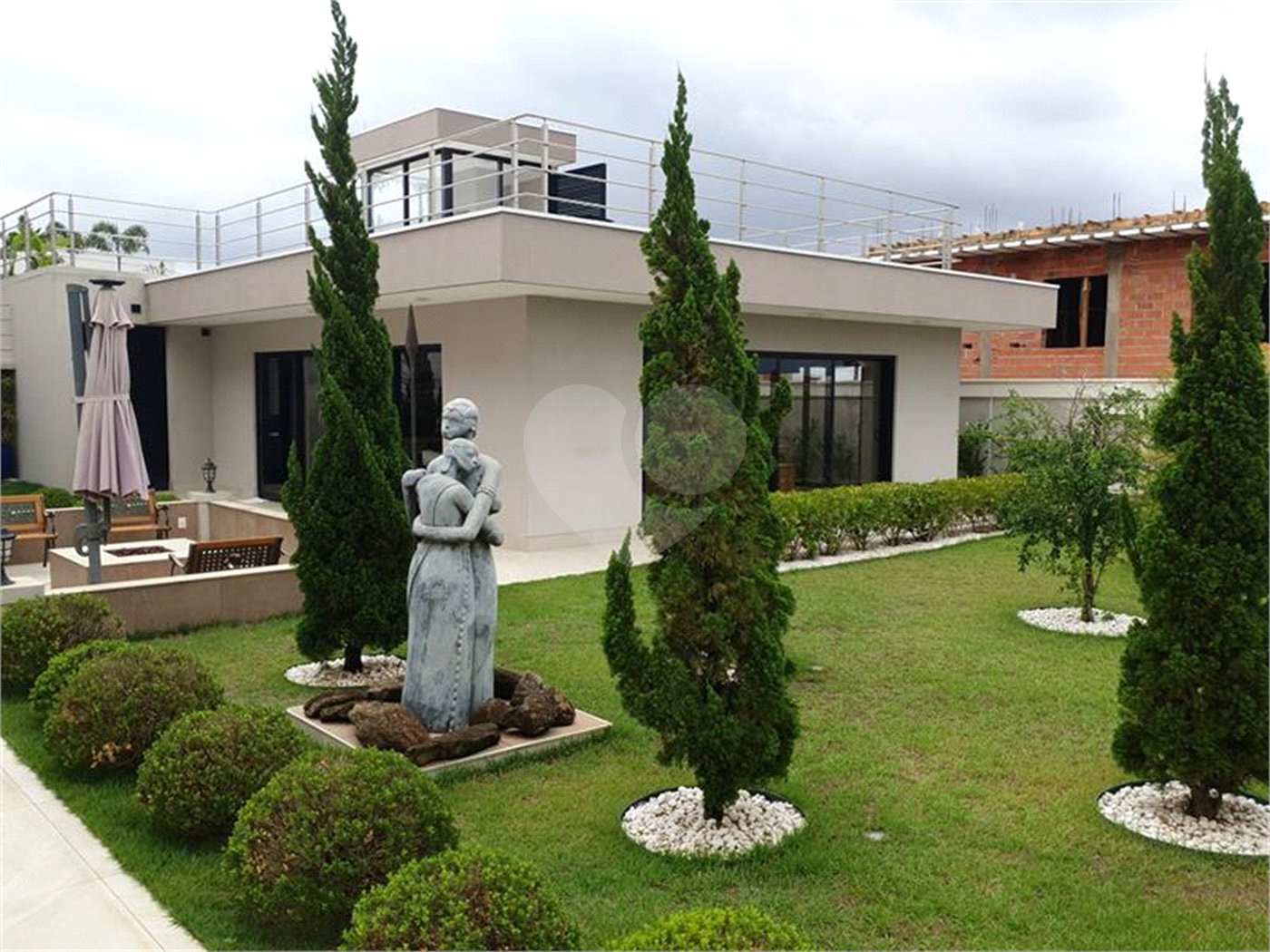 Casa à venda com 5 suítes no condomínio Residencial Villagio, Americana - SP