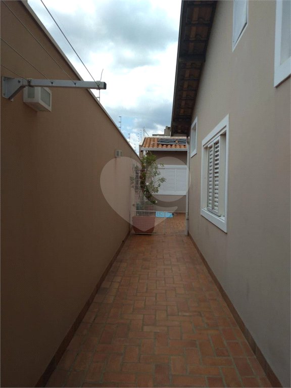 Casa à venda com 4 quartos, sendo 2 suítes, em Jardim Adalgisa, Araraquara, SP