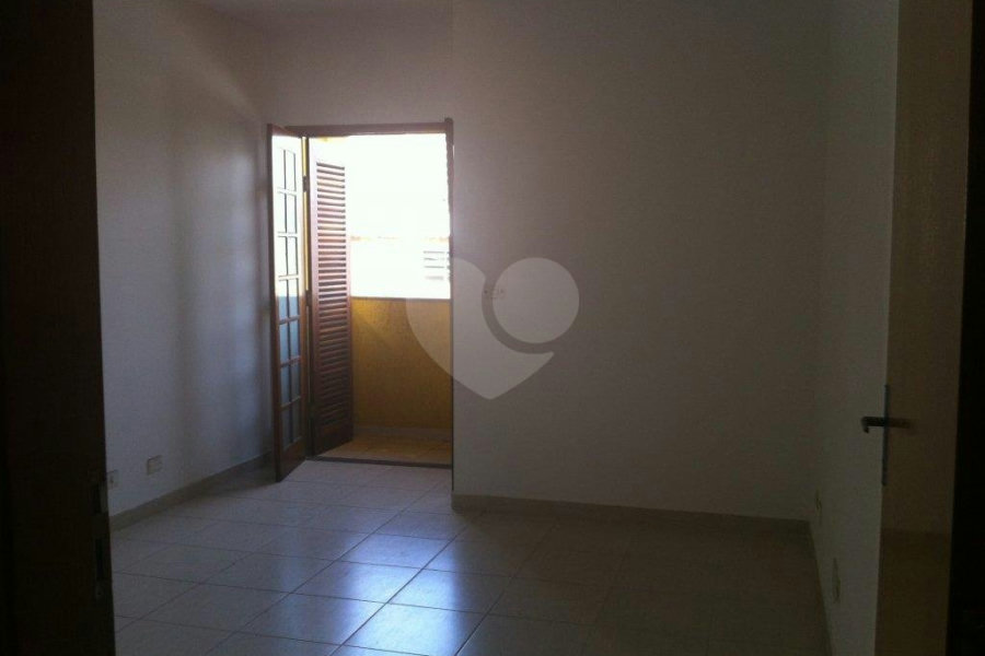 Sobrado à venda com 3 quartos, sendo 1 suíte, em Parada Inglesa, São Paulo, SP