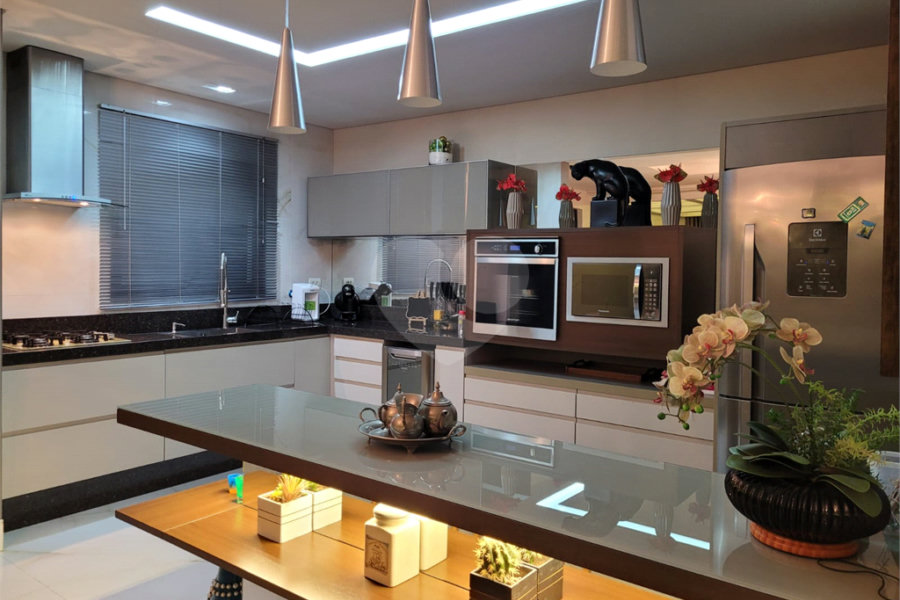 Casa à venda com 4 suítes no condomínio Jardim Itatinga, São Paulo - SP