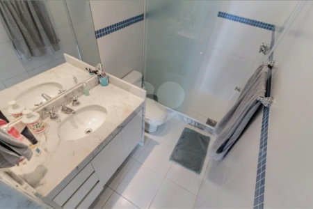 Apartamento à venda com 4 quartos, sendo 1 suíte,  em Copacabana, Rio de Janeiro, RJ