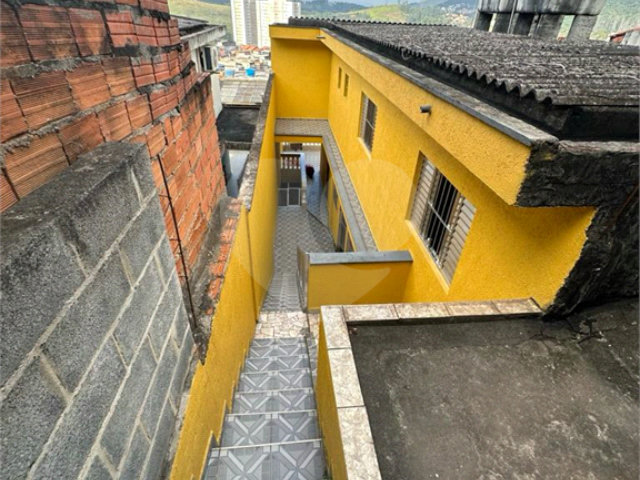 Sobrado à venda com 3 quartos, sendo 1 suíte,  em Perus, São Paulo, SP
