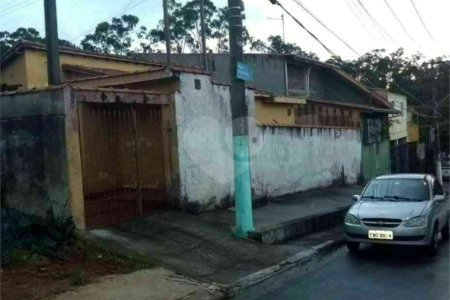 Casa à venda com 3 quartos em Jardim Indaiá, Poá, SP