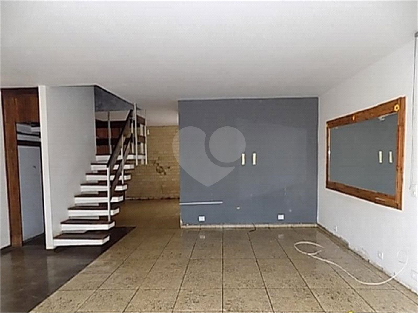 Sobrado à venda com 4 quartos, sendo 1 suíte, em Pinheiros, São Paulo, SP