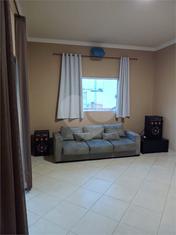 Sobrado à venda com 3 quartos, sendo 2 suítes,  em Jardim Wanel Ville V, Sorocaba, SP