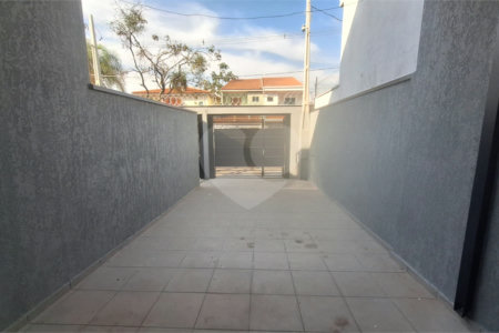 Casa de Vila à venda com 2 suítes em Wanel Ville, Sorocaba, SP