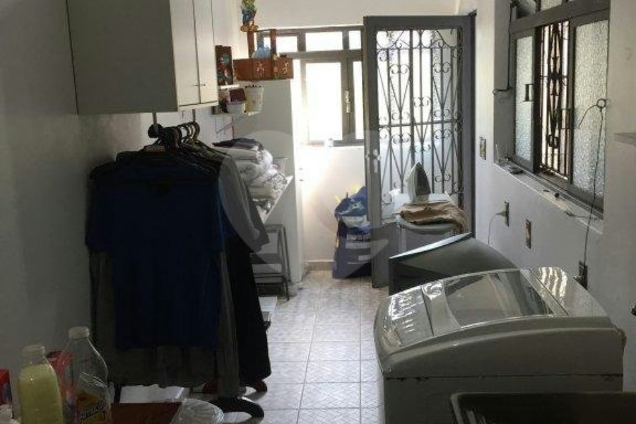 Sobrado à venda com 3 suítes em Vila Irmãos Arnoni, São Paulo, SP